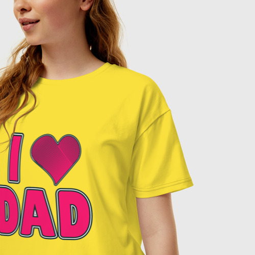 Женская футболка хлопок Oversize с принтом Я люблю папу, текст и сердце с надписью, фото на моделе #1
