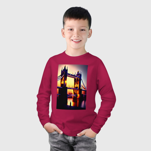 Детский лонгслив хлопок Тауэрский мост, цвет маджента - фото 3