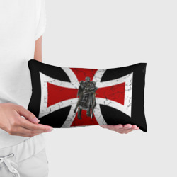Подушка 3D антистресс Рыцарь на фоне мальтийского креста - фото 2
