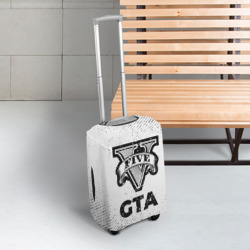 Чехол для чемодана 3D GTA с потертостями на светлом фоне - фото 2