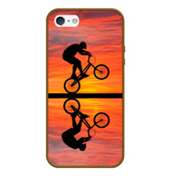 Чехол для iPhone 5/5S матовый Велосипедист в отражении
