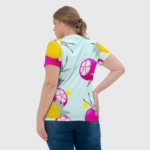 Женская футболка 3D с принтом Желтые и розовые фрукты с листиками, вид сзади #2