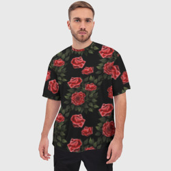 Мужская футболка oversize 3D Красные розы на черном - паттерн - фото 2