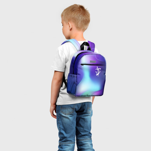 Детский рюкзак 3D с принтом Doom northern cold, фото на моделе #1