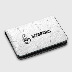 Картхолдер с принтом Scorpions glitch на светлом фоне: надпись и символ