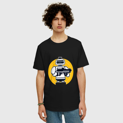 Мужская футболка хлопок Oversize с принтом Ретро робот с автоматом, фото на моделе #1