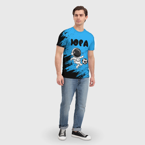 Мужская футболка 3D с принтом Юра космонавт футболист, вид сбоку #3