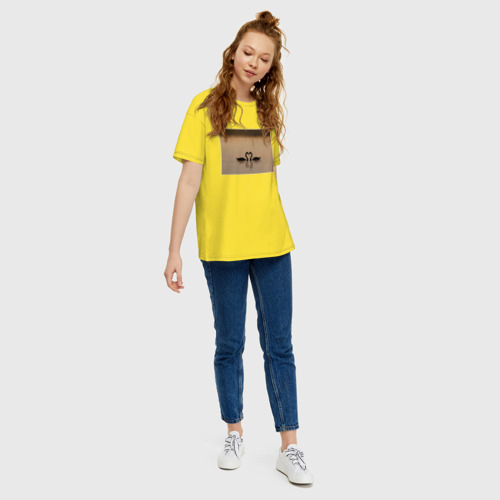 Женская футболка хлопок Oversize Лебеди на закате солнца, цвет желтый - фото 5