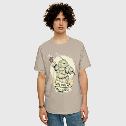 Мужская футболка хлопок Oversize с принтом Рыцарь с пивной кружкой, фото на моделе #1