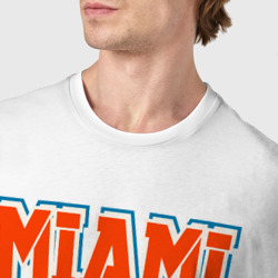 Футболка с принтом Miami ball для мужчины, вид на модели спереди №4. Цвет основы: белый