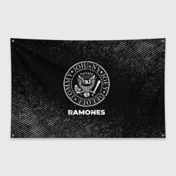 Флаг-баннер Ramones с потертостями на темном фоне