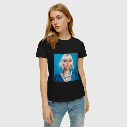 Женская футболка хлопок с принтом Дерзкая блондинка в голубом, фото на моделе #1