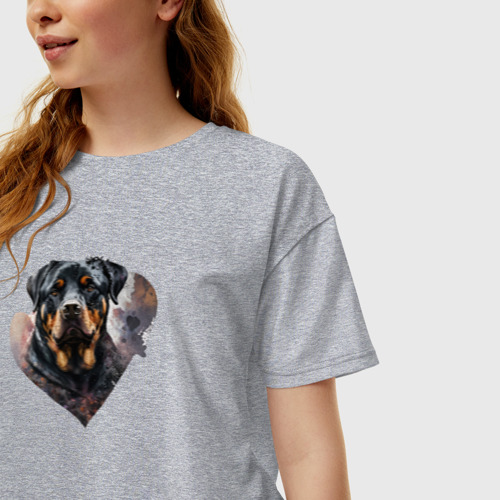Женская футболка хлопок Oversize с принтом Ротвейлер - навсегда в сердце, фото на моделе #1
