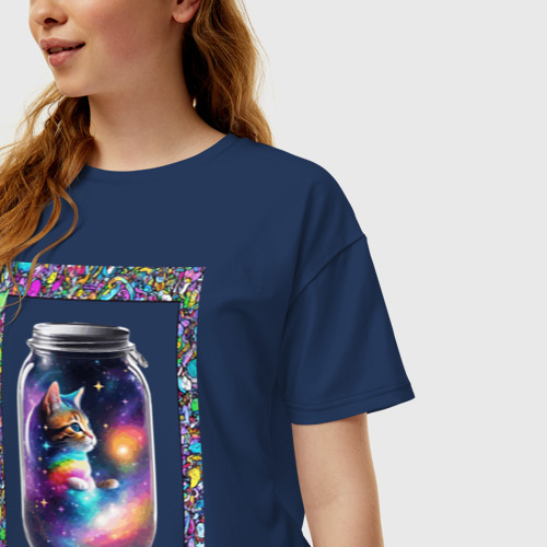 Женская футболка хлопок Oversize с принтом Котенок в космосе - галактическая банка, фото на моделе #1