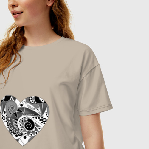 Женская футболка хлопок Oversize Сердце с абстрактным черно-белым узором, цвет миндальный - фото 3