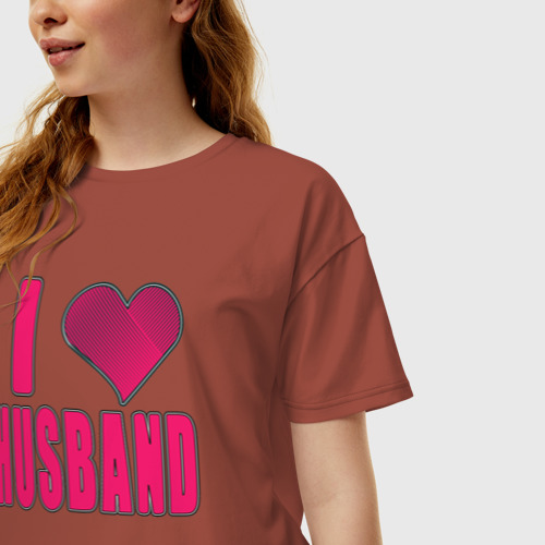 Женская футболка хлопок Oversize с принтом Я люблю мужа - надпись с сердечком, фото на моделе #1