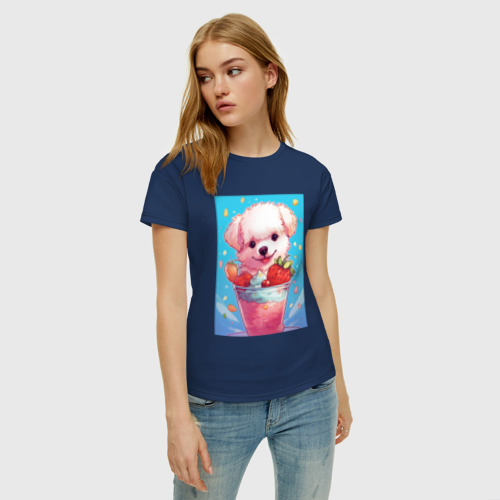 Женская футболка хлопок с принтом Клубничный щенок, фото на моделе #1