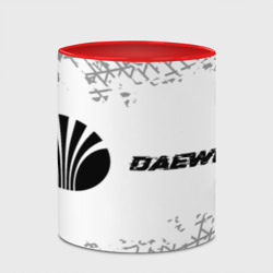 Кружка с принтом Daewoo Speed на светлом фоне со следами шин: надпись и символ для любого человека, вид спереди №4. Цвет основы: белый + красный