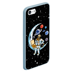 Чехол для iPhone 5/5S матовый Skeleton astronaut eats pizza while sitting on the moon - фото 2