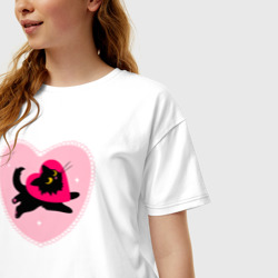 Футболка с принтом Черная кошка любви для женщины, вид на модели спереди №2. Цвет основы: белый
