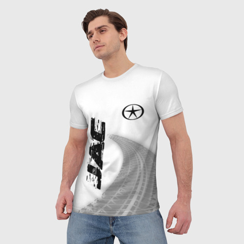 Мужская футболка 3D с принтом JAC speed на светлом фоне со следами шин: надпись, символ, фото на моделе #1