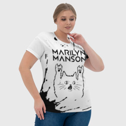 Футболка с принтом Marilyn Manson рок кот на светлом фоне для женщины, вид на модели спереди №4. Цвет основы: белый