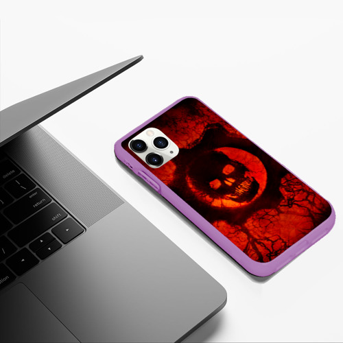 Чехол для iPhone 11 Pro Max матовый Gears of War красный, цвет фиолетовый - фото 5