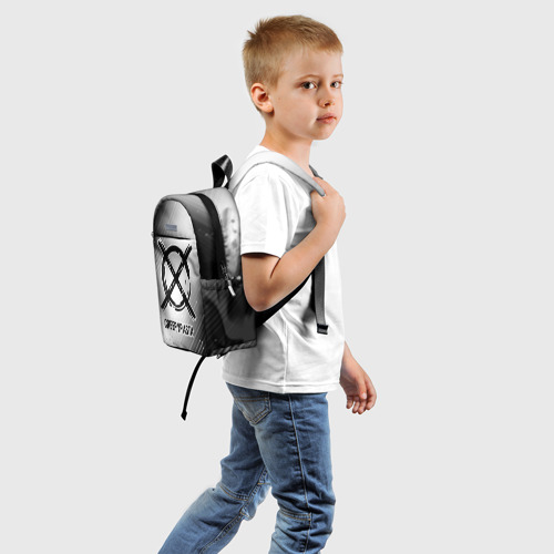 Детский рюкзак 3D с принтом CreepyPasta glitch на светлом фоне, вид сзади #1