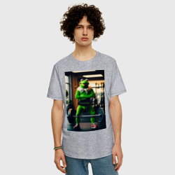 Мужская футболка хлопок Oversize Лягушонок Кермит делает становую тягу - фото 2