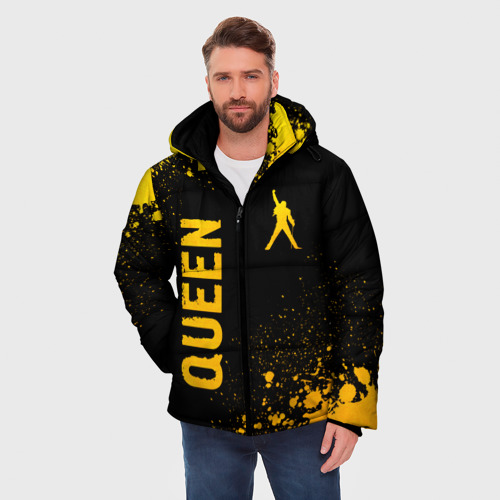 Мужская зимняя куртка 3D с принтом Queen - gold gradient: надпись, символ, фото на моделе #1