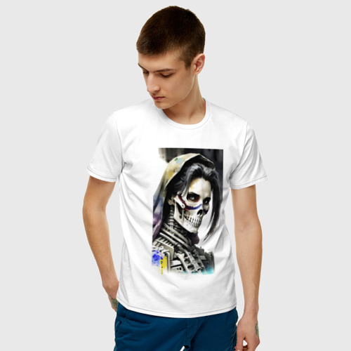 Мужская футболка хлопок с принтом Крутая деваха в экзоскелете - киберпанк, фото на моделе #1