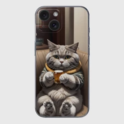 Чехол для iPhone 15 силиконовый с защитой камеры Кот сидит на диване с напитком