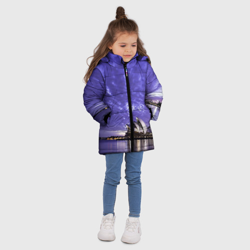 Зимняя куртка для девочек 3D с принтом Сидней в фиолетовом в закате, вид сбоку #3