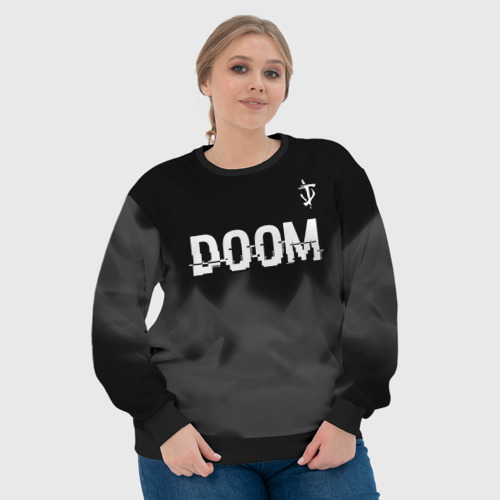 Женский свитшот 3D с принтом Doom glitch на темном фоне: символ сверху, фото #4