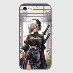 Чехол для iPhone 5/5S матовый Nier Automata девушка с мечами
