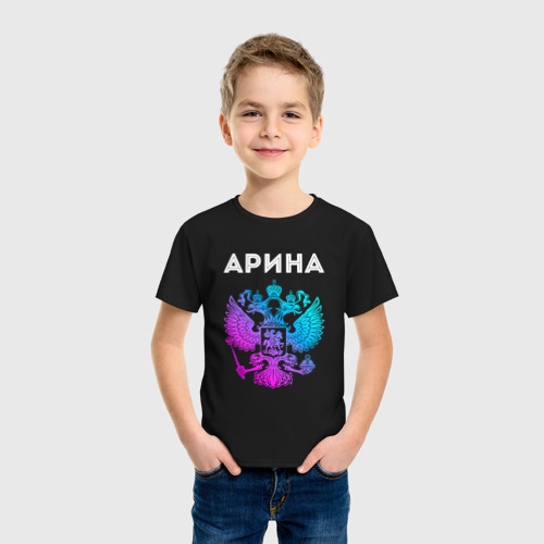 Детская футболка хлопок Арина и неоновый герб России: символ и надпись, цвет черный - фото 3