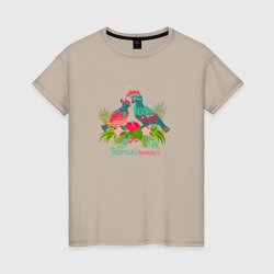 Влюбленные попугаи среди тропических листьев – Женская футболка хлопок с принтом купить со скидкой в -20%