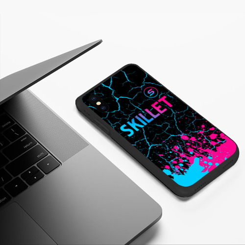 Чехол для iPhone XS Max матовый Skillet - neon gradient: символ сверху - фото 5