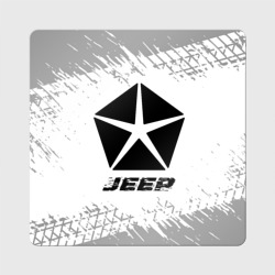 Магнит виниловый Квадрат Jeep Speed на светлом фоне со следами шин