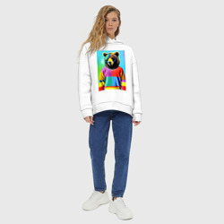 Худи с принтом Мишутка в пэчворк свитере - поп-арт ai для женщины, вид на модели спереди №4. Цвет основы: белый