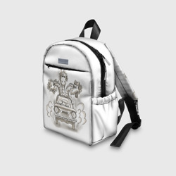 Рюкзак с принтом Дракон Горыныч на запорожце для ребенка, вид на модели спереди №3. Цвет основы: белый