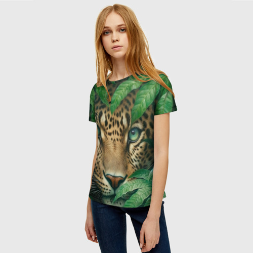 Женская футболка 3D с принтом Леопард в  кустах, фото на моделе #1