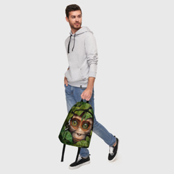 Рюкзак с принтом Обезьяна в джунглях для любого человека, вид спереди №5. Цвет основы: белый