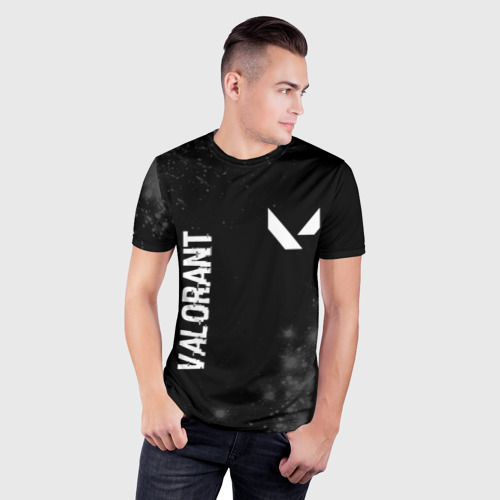 Мужская футболка 3D Slim с принтом Valorant glitch на темном фоне: надпись, символ, фото на моделе #1