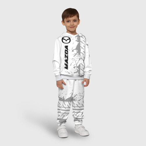 Детский костюм с толстовкой 3D Mazda Speed на светлом фоне со следами шин: по-вертикали, цвет белый - фото 3