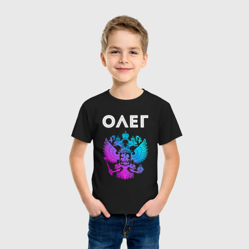 Детская футболка хлопок Олег и неоновый герб России: символ и надпись, цвет черный - фото 3