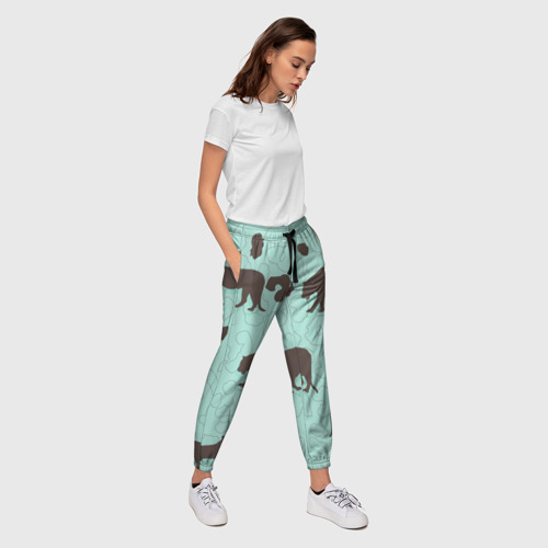 Женские брюки 3D с принтом Дикие кошечки, вид сбоку #3