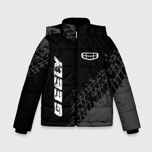 Зимняя куртка для мальчиков 3D с принтом Geely speed на темном фоне со следами шин: надпись, символ, вид спереди #2
