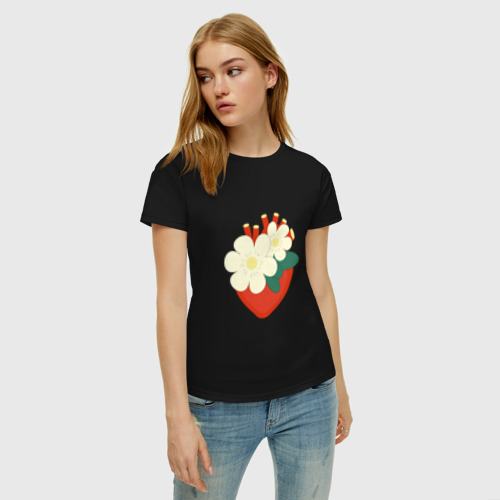 Женская футболка хлопок с принтом Анатомическое сердце в цветах и листьях, фото на моделе #1