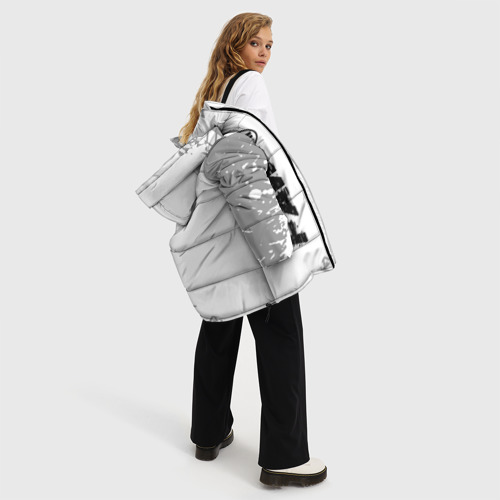 Женская зимняя куртка 3D с принтом FAW speed на светлом фоне со следами шин: по-вертикали, вид сбоку #3